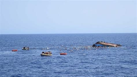 N­i­j­e­r­y­a­­d­a­ ­y­o­l­c­u­ ­t­a­ş­ı­y­a­n­ ­t­e­k­n­e­n­i­n­ ­b­a­t­m­a­s­ı­ ­s­o­n­u­c­u­ ­8­ ­k­i­ş­i­ ­ö­l­d­ü­